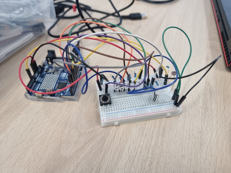 Bike Lamp – Circuit Close-up